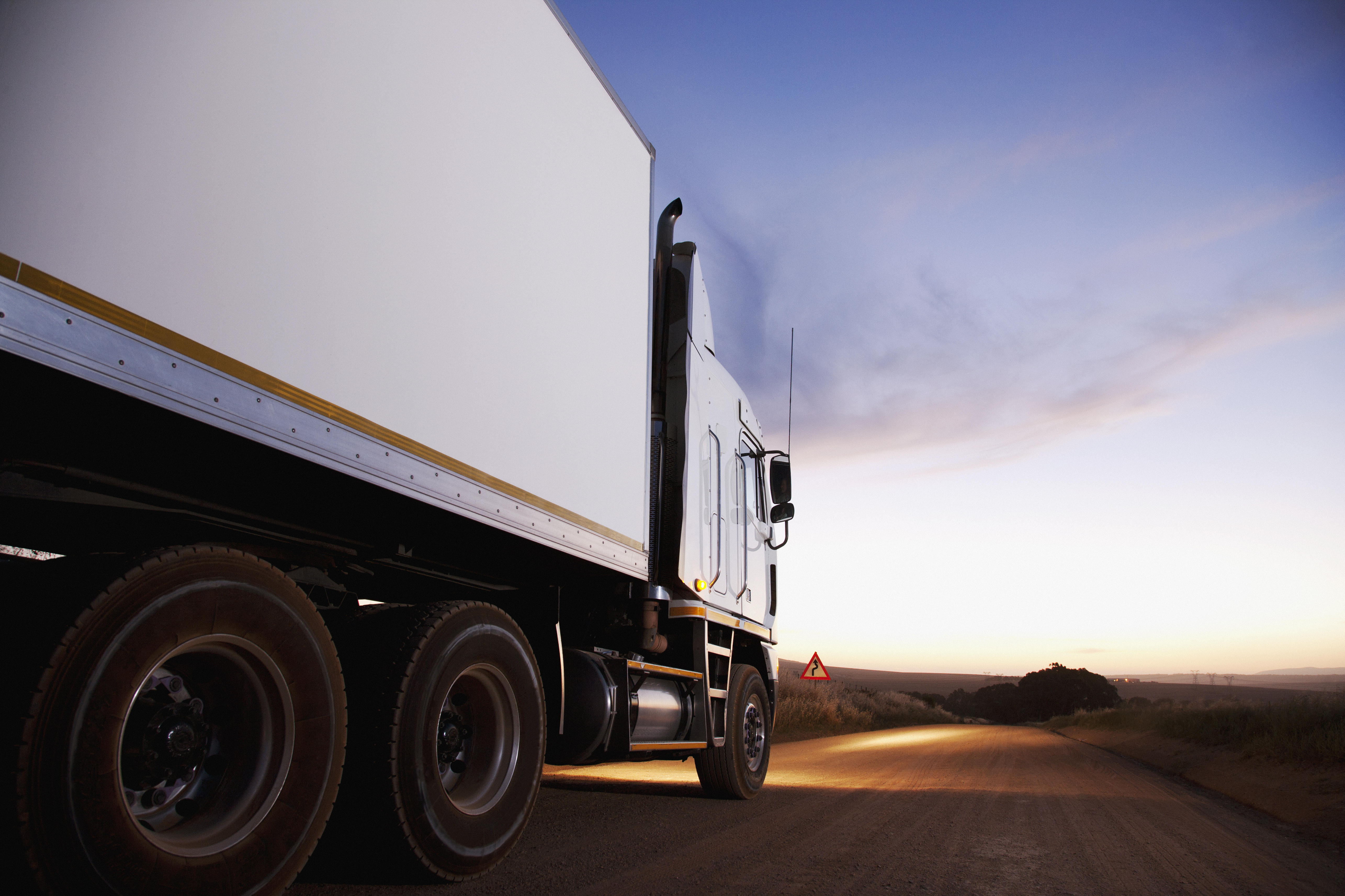 Be Extra Vigilant in Investigating Trucking Accident Cases Thumbnail
